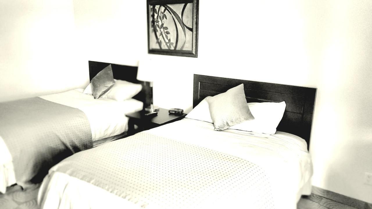 Shoreside Inn & Suites Wabamun Екстериор снимка