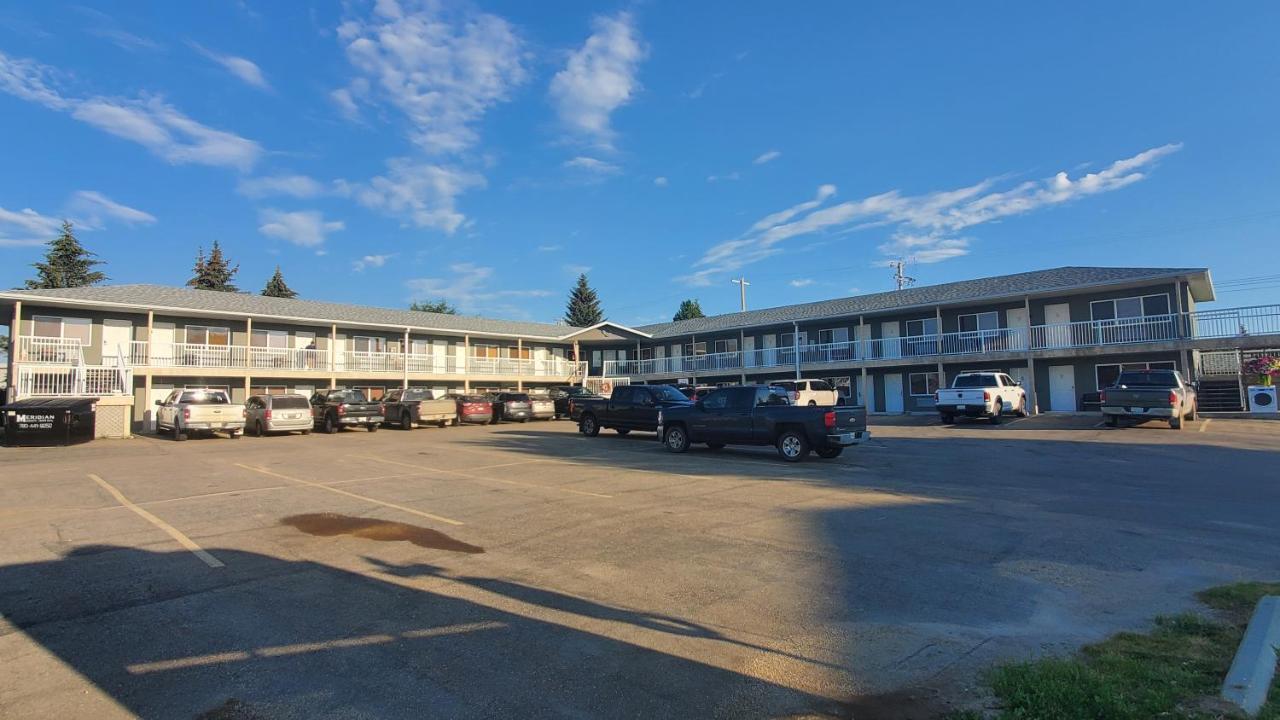 Shoreside Inn & Suites Wabamun Екстериор снимка